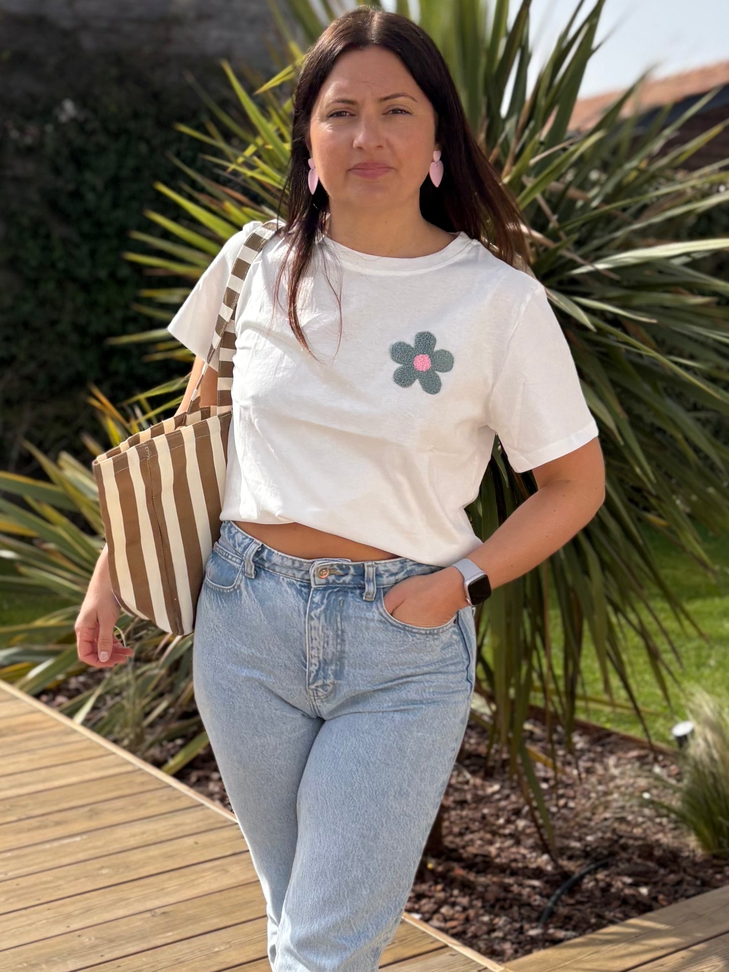 T-shirt fleur bouclette vert